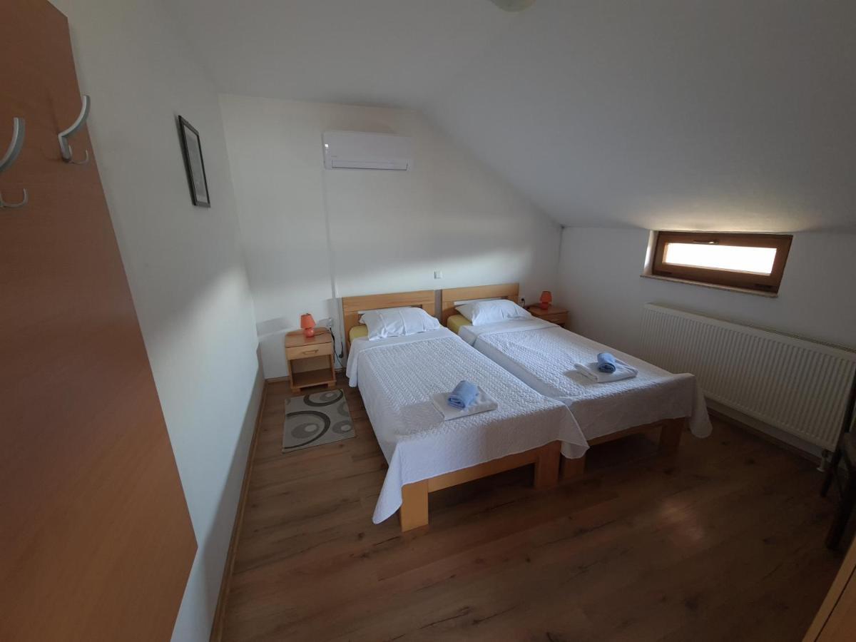 Guest House Aquarius Bosnjaci 외부 사진