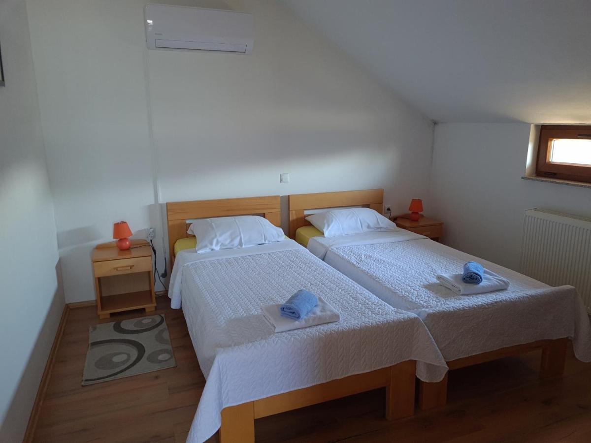 Guest House Aquarius Bosnjaci 외부 사진