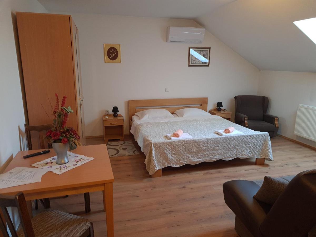 Guest House Aquarius Bosnjaci 외부 사진